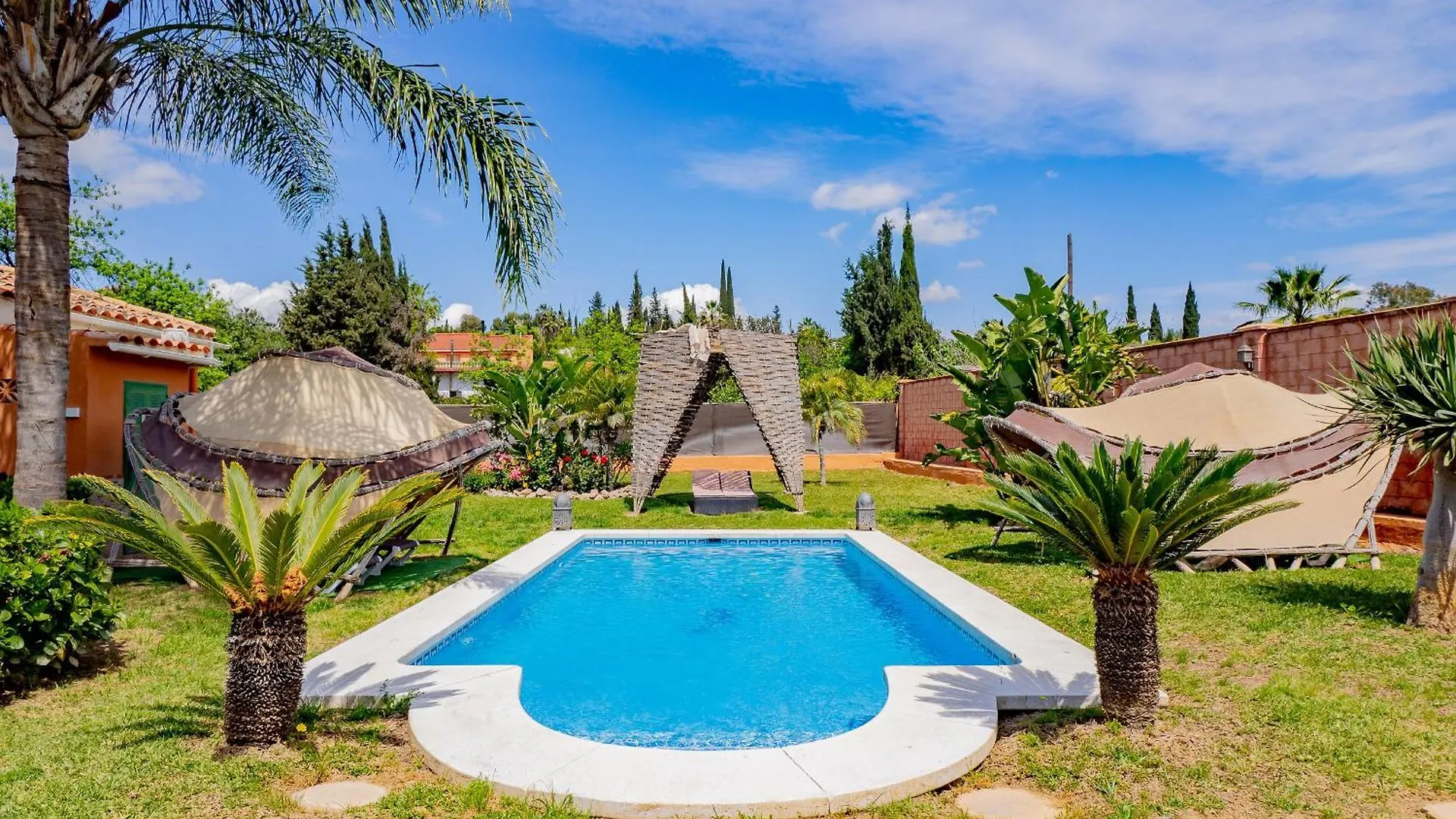 Cubo'S Villa Lula Cartama Holiday home